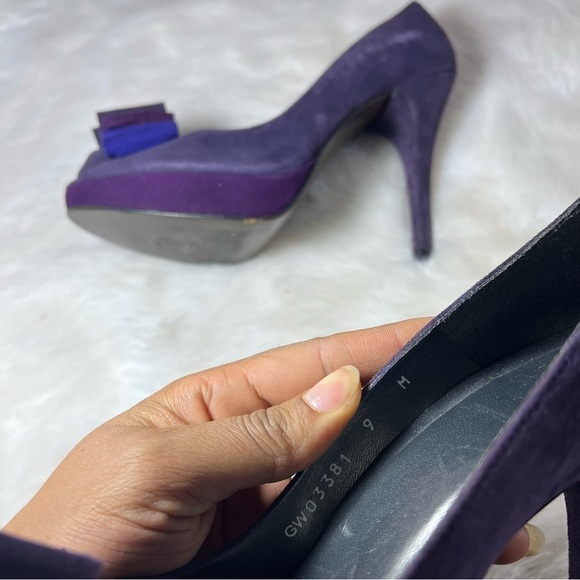 Stuart Weitzman purple peep toe bow heels platform retro sz 9 suede pumps shoes - Picture 4 of 8